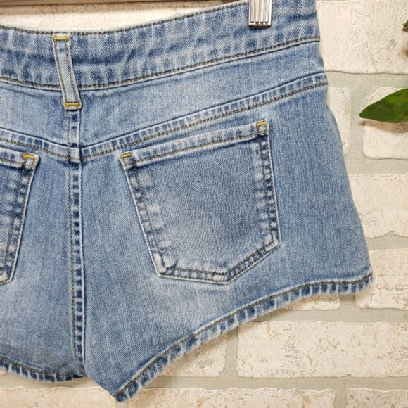 Topshop Pants - TOPSHOP MOTO High Waist Distressed Shorts Size 26